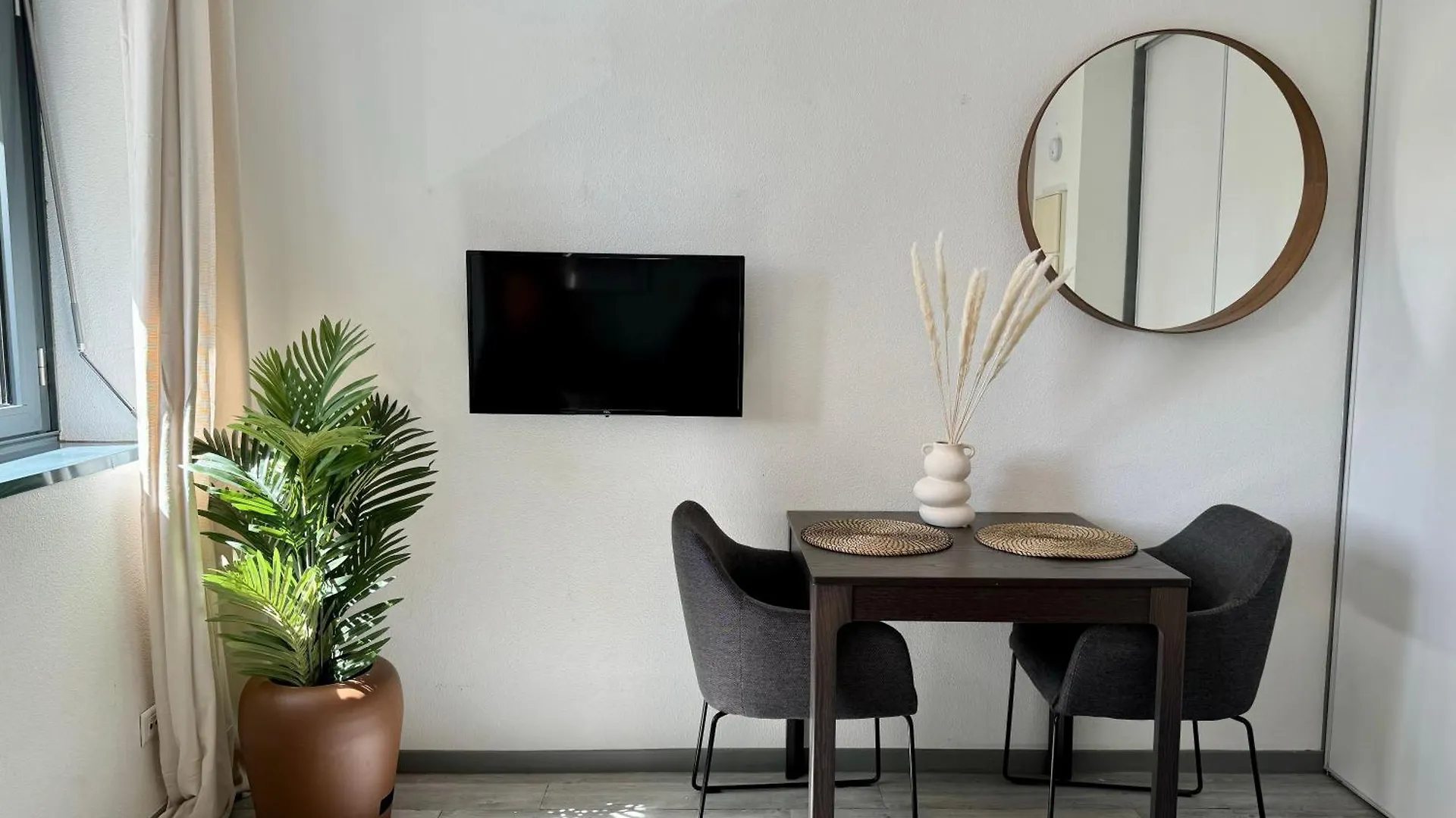 Suite Bahia Lyon Apartment