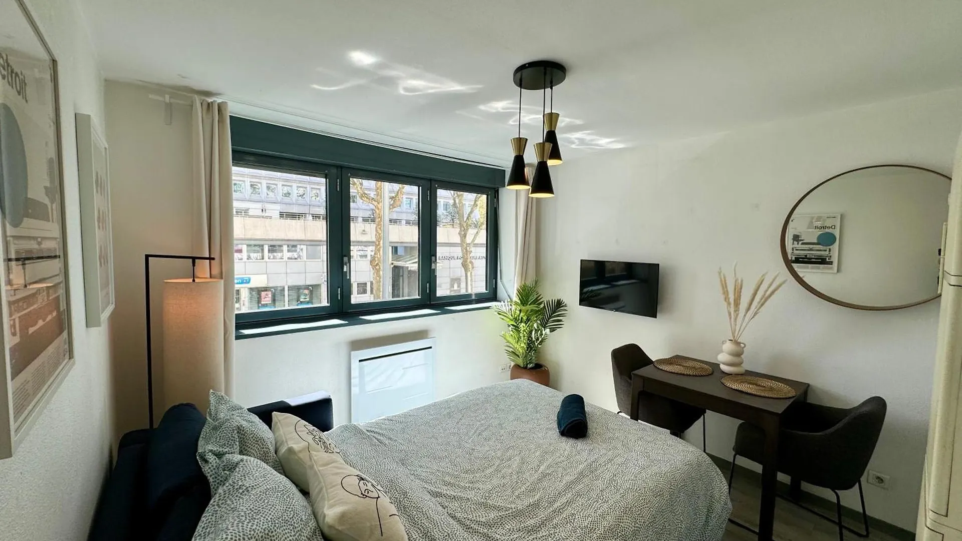Suite Bahia Lyon Apartment