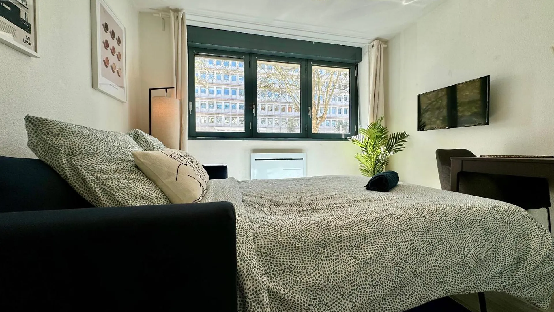 Suite Bahia Lyon Apartment